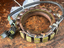 Cargar imagen en el visor de la galería, f 250 hp Yamaha STATOR 6P2-81460-00-00 four stroke 2005-2018 some 200 225 hp