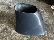 Cargar imagen en el visor de la galería, f 100 80 hp Yamaha BOTTOM COWLING APRON 67F-42741-01-8D 67F-42741-00-4D four stroke 2000-2017 some 80 100 115 hp compatibility