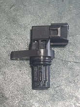 Load image into Gallery viewer, DF 250 hp Suzuki 33220-69J00 ckp Cam Position Sensor oem Four Stroke 2004-2019 some 300 225 200 hp compatibility