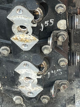 Cargar imagen en el visor de la galería, to be priced after borescope— 90 75 hp Evinrude e-tec CYLINDER CRANKCASE ASSY  5005507 two stroke 2005