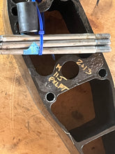 Cargar imagen en el visor de la galería, Mercury XL EXTENSION SPACER 12092A3 with bolts FOUR STROKE off of 115exlpt SOME COMPATIBILITY 40 - 100 hp as well as TWO STROKE