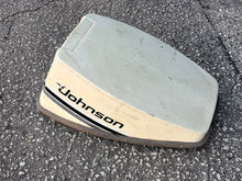 Lade das Bild in den Galerie-Viewer, 15 9.9 hp Johnson Evinrude motor ENGINE COVER 0392784 0391842 two stroke 1983