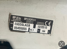 Cargar imagen en el visor de la galería, 60 hp Evinrude e-tec OIL TANK ASSY 5007951 CAP 5008406 PUMP & MANIFOLD Assembly 5007950 two stroke 2010-up