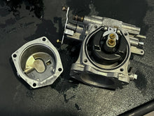 Lade das Bild in den Galerie-Viewer, 225 hp Yamaha 76 degree CARBURETOR 1-3-5 62J-14100-00-00 62J-14101-00-00 62J-14102-00-00 two stroke 1994-1996
