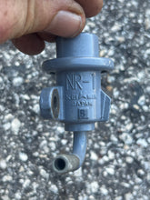 Cargar imagen en el visor de la galería, BF 250 175 hp Honda FUEL RAIL PRESSURE REGULATOR 16740-ZY3-A01 four stroke 200 225 hp 2002-up
