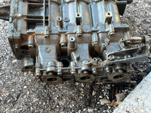 Cargar imagen en el visor de la galería, DT 25 hp Suzuki CYLINDER ASSY crankcase 11301-95D12-0ED two stroke 1988-2000 compat 30 hp ‘88-97 with 15” EXHAUST TUBE 14211-95D30