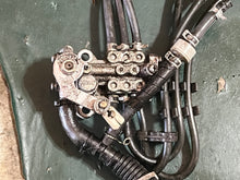 Lade das Bild in den Galerie-Viewer, 250 hp Yamaha OIL INJECTION PUMP 60V-13200-03-00 two stroke HPDI 3.3 Liter 2007-2009 some compatibility 200 225 hp