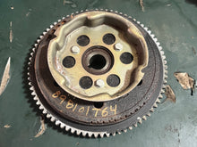 Cargar imagen en el visor de la galería, checking stock feb2025—-25 30 hp Mercury EFI FLYWHEEL 898101T64 3R0061011 four stroke 2006 or106-up