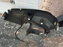 Cargar imagen en el visor de la galería, 200 225 250 hp Johnson Evinrude Racing SWIVEL BRACKET 20”, LOWER COVERS 1999-2001, CLAMP BRACKETS, STEERING ARM 20” and Mount Bracket TWO STROKE 2001 J200PLSIF