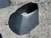 Lade das Bild in den Galerie-Viewer, 250 300 225 hp Yamaha bottom cowling APRON 60V-42741-00-8D Two Stroke HPDI 3.3 Liter 2003-2009 some compatibility hp