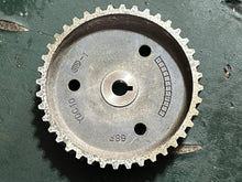 Cargar imagen en el visor de la galería, 150 200 225 250 hp Yamaha HPDI DRIVEN GEAR Pulley 68F-11537-00-94 two stroke 2000-2013