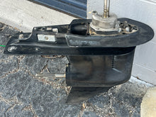 Cargar imagen en el visor de la galería, 60 50 hp Mercury Bigfoot LOWER UNIT ASSY 20” 9760T25 CASE 1671-9760T42 two stroke 1:64x1 DRIVESHAFT LONG 45-812731
