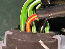 Load image into Gallery viewer, f 225 hp Yamaha 69J-81960-10-00 voltage regulator & rectifier four stroke electrical 2003 200 225 hp single rectangular connector