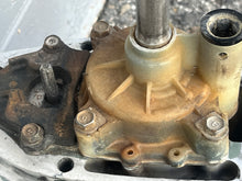 Cargar imagen en el visor de la galería, 200 225 250 hp Yamaha HPDI 20” LOWER UNIT 60X-45300-10-NA Gearcase Assy TWO STROKE 2003-2009