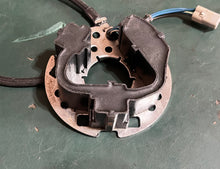 Cargar imagen en el visor de la galería, BF 50 40 hp Honda 30400-ZV5-003 PULSER COIL ASSY 1997-2007+ four stroke
