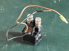 Load image into Gallery viewer, 150 - 300 hp Yamaha FUEL RELAY starter 68V-8194A-00-00 two stroke HPDI