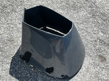Lade das Bild in den Galerie-Viewer, 250 300 225 hp Yamaha bottom cowling APRON 60V-42741-00-8D Two Stroke HPDI 3.3 Liter 2003-2009 some compatibility hp
