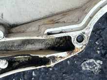 Load image into Gallery viewer, DF 150 hp Suzuki  SIDE COVER SET WHITE 62821-96J0-Y5S 61811-96J0-Y5S 2015-2018