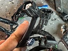 Load image into Gallery viewer, BF 135 hp Honda WIRE ENGINE HARNESS 32100-ZY5-050 four stroke 2016, 2007-up