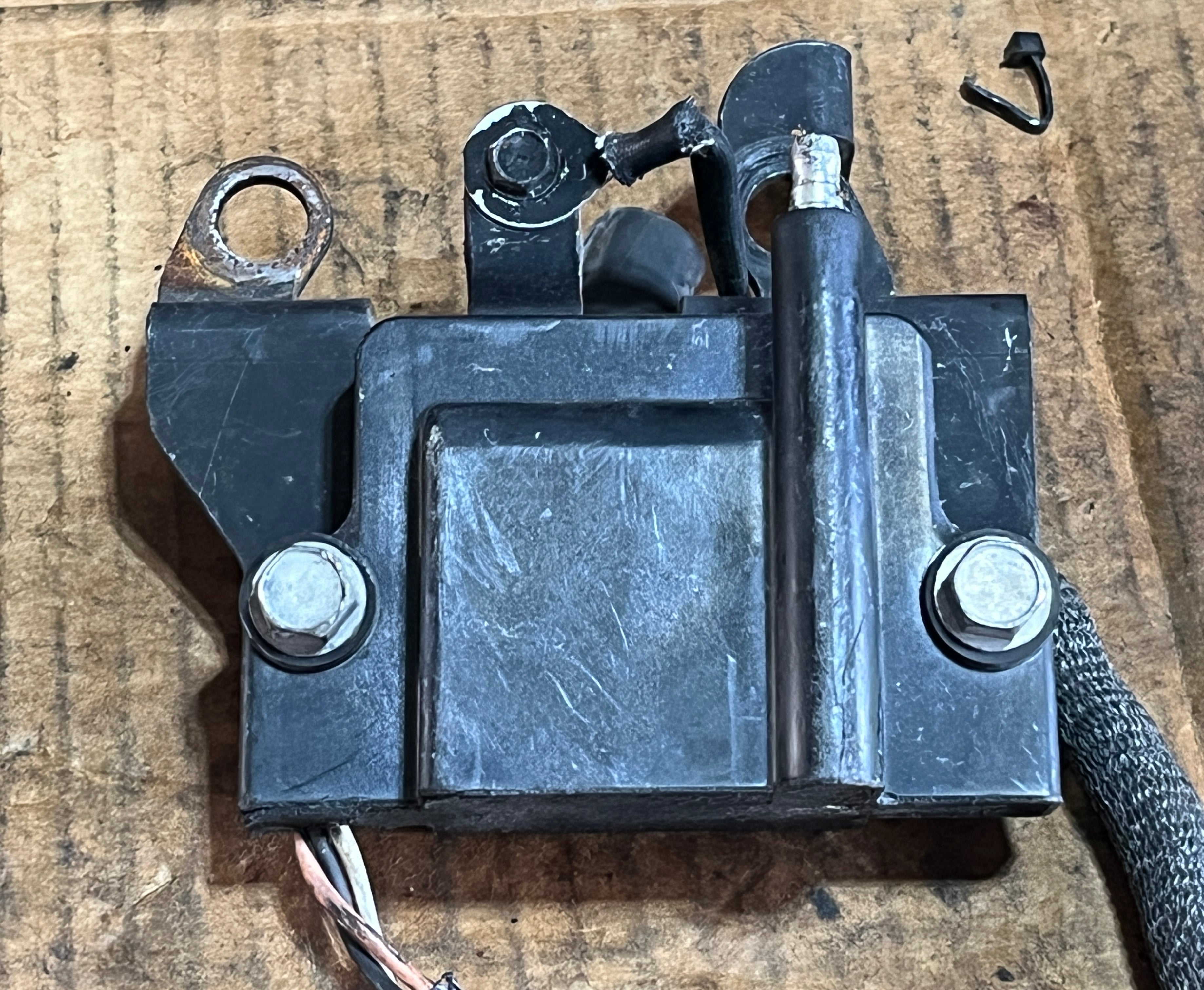 Evinrude 115 Etec 2 stroke outboard ignition coil 586980 Evinrude 115 Etec 2 stroke outboard ignition coil 586980