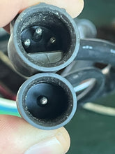 Cargar imagen en el visor de la galería, 50 40 35 hp BRP Johnson Evinrude 0585261 POWER PACK two stroke two cylinder 1992-2005 replaces omc 175316, 18-5785, 585262, 878334, 878334001