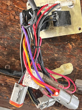Cargar imagen en el visor de la galería, BF 250 225 200 hp MECHANICAL ENGINES 36452-ZW7-410AH four stroke FOR 3-pin main harnesses - some 40 - 250 hp compatibility