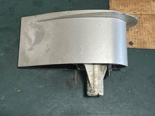 Load image into Gallery viewer, BF 15 20 hp Honda 40202-zw9-a30za EXTENSION SEPARATOR spacer 2003-2007 Four Stroke bolts 90125-zw9-a30 90124-zw9-a30