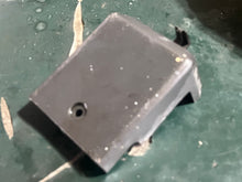 Lade das Bild in den Galerie-Viewer, f 9.9 hp Yamaha electrical TERMINAL COVER 6G8-81916-00-00 four stroke 1989-1998 T9.9ELRT
