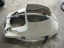 Load image into Gallery viewer, DF 175 hp Suzuki  SIDE COVER SET WHITE 61811-96L01-Y5S 61820-96L01-Y5S 2015-2023 with PANEL FRONT 61831-96J10-Y5S
