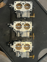 Lade das Bild in den Galerie-Viewer, 225 hp Mercury CARBURETOR SET WMV-7 3327-828273A1 828273A2 828273A3 two stroke 3.0