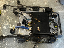 Lade das Bild in den Galerie-Viewer, 150 175 200 hp Yamaha 62H-85540-00-00 CDI CU2682 with BRACKET & COILS 1994-95 two stroke 150 175 superseded # 62H-85540-00-00