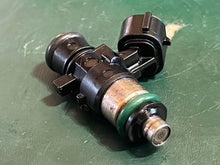 Cargar imagen en el visor de la galería, f 225 250 300 350 hp Yamaha FUEL INJECTOR 6AW-13761-01-00 EAT311 four stroke 2022-2024 cleaned-tested