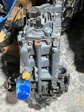 Cargar imagen en el visor de la galería, BF 90 75 hp Honda CYLINDER BLOCK 12000-ZW1-L00ZA four stroke 2001-2006