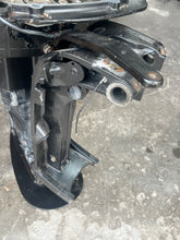 Load image into Gallery viewer, DF 225 200 hp Suzuki 25” DRIVESHAFT HOUSING MIDSECTION, ENGINE HOLDER 51111-93J03-0EP, STEERING ARM 43750-93J02-0EP  & SWIVEL BRACKET four stroke v6 2007