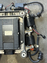 Load image into Gallery viewer, 150 175 200 HP Yamaha 68F-8591B-00-00 INJECTOR DRIVER hpdi, 2000-2003, 68F-85142-00-94 BRACKET, 6 coils - 68F-82310-01-00 Two Stroke