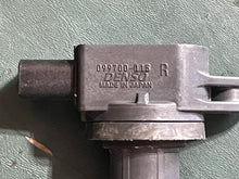 Cargar imagen en el visor de la galería, BF 115 135 140 150 hp Honda 30520-RRA-007 PLUG HOLE ignition COIL four stroke 099700