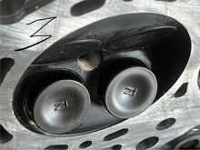 Load image into Gallery viewer, BF 200 225 250 hp Honda 12215-ZY3-000ZA CYLINDER HEAD, four stroke 2005