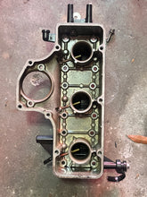 Cargar imagen en el visor de la galería, 50 40 hp Tohatsu Nissan intake AIR BOX 3T5B022400 REED VALVES 3T5021000 two stroke 2002-2018