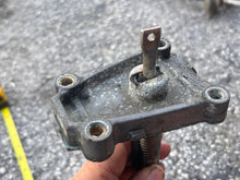 Cargar imagen en el visor de la galería, DT 115 140 hp Suzuki 20” PUSH-aww PULL SHIFT MECHANISM rod 23110-94502 guide 25141-94510 collar 25205-94501 clutch cam 25311-94510 two stroke 1985-2001
