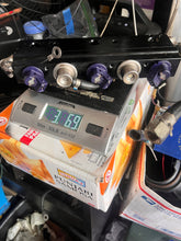 Lade das Bild in den Galerie-Viewer, 50 40 hp Tohatsu Nissan FUEL INJECTOR 3T5103000 AIR REGULATOR 3T5100900 AIR RAIL 3T5100801 two stroke 2002-2018
