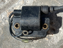 Cargar imagen en el visor de la galería, OEM Yamaha Ignition coil 6E5-85570-11-00 cm61-26 two stroke 8” boot cable