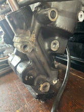 Cargar imagen en el visor de la galería, sold local feb28-2026—-135 - 225 hp Mercury 826729A2 Power Trim Tilt Assy 3-wire 1993-up TWO STROKE black max MANUAL RELEASE NEEDS REPLACING