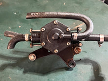 Load image into Gallery viewer, 200 225 hp Evinrude Ficht FUEL LIFT PUMP 5000475 Two Stroke 1999 super# 5010025 5000885 0439657