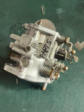 Cargar imagen en el visor de la galería, PARTS ONLY DT 65 55 hp Suzuki 13201-94700 CARBURETOR 1 two stroke 1985-1987 13201-94701