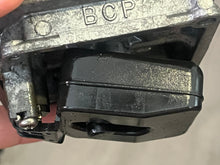 Cargar imagen en el visor de la galería, 90 hp Yamaha CARBURETOR SET 6H1-14301-30-00 14302 14303 TWO STROKE 2004-2009