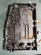 Lade das Bild in den Galerie-Viewer, DT 140 hp Suzuki ELECTRIC PARTS HOLDER 32890-94640 COVER 32895-94630 two stroke 1992