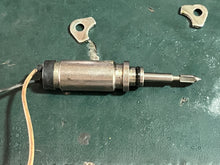 Cargar imagen en el visor de la galería, DT 90 100 150 175 200 hp Suzuki 13400-87D12 STARTER VALVE pump 1987-1999 fuel primer V6 Two Stroke 13400-87D20 with  SOLENOID 13428-87D20