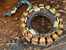 Load image into Gallery viewer, 200 225 250 300 hp Evinrude E -Tec 0586948 STATOR ASSEMBLY 586948 two stroke