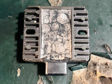 Lade das Bild in den Galerie-Viewer, f 90 hp Yamaha voltage RECTIFIER REGULATOR 6D3-81960-00-00 four stroke 2005-up, some 75 115 compatibility