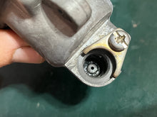 Cargar imagen en el visor de la galería, DT 150 175 200 225 Suzuki starter valve assy 13400-87D12 NLA two stroke 90 100 compatible